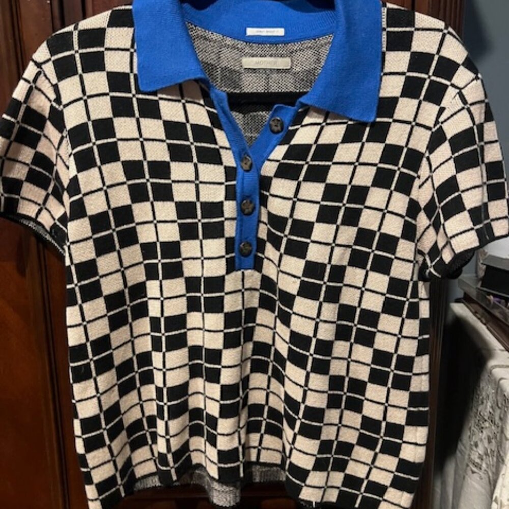 Cute cropped Mothers lightweight sweater